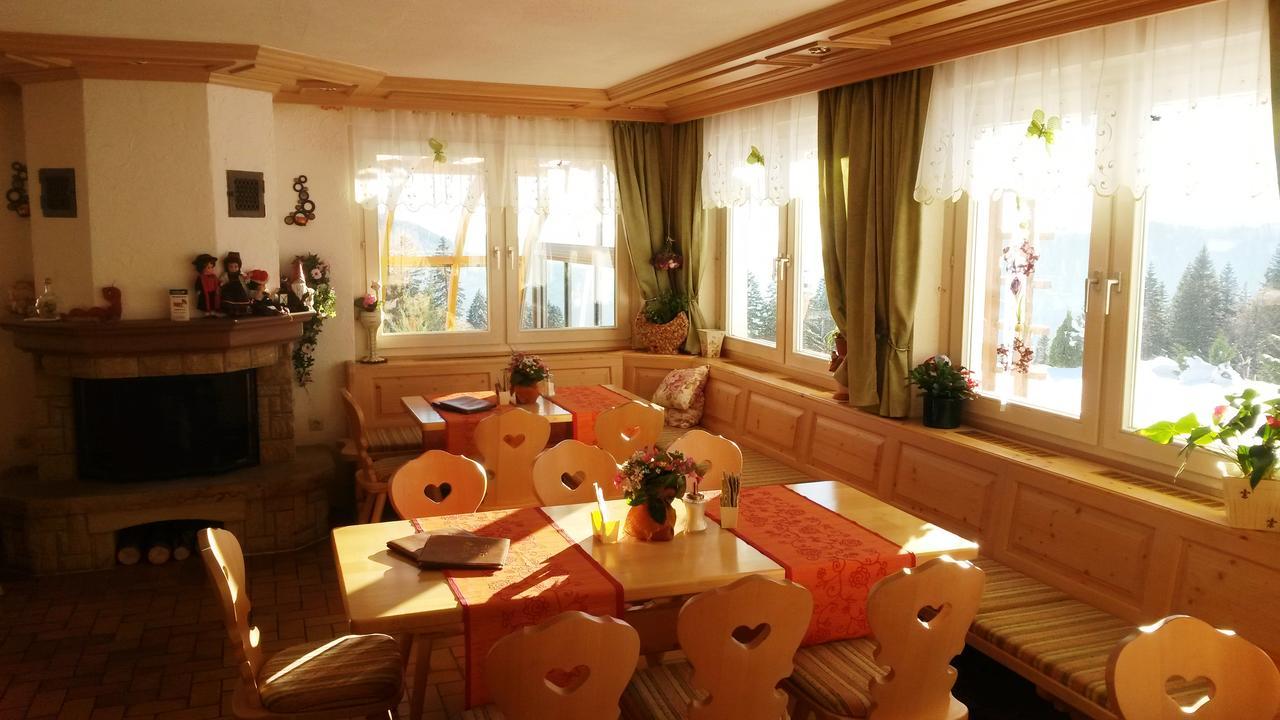 Berggasthof-Pension Todtnauer Hutte フェルトベルク エクステリア 写真